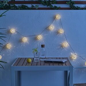 Ikea SOLVINDEN LED string light with 12 lights, battery operated/white NEW